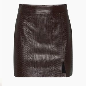NWT Aritzia Wilfred skirt